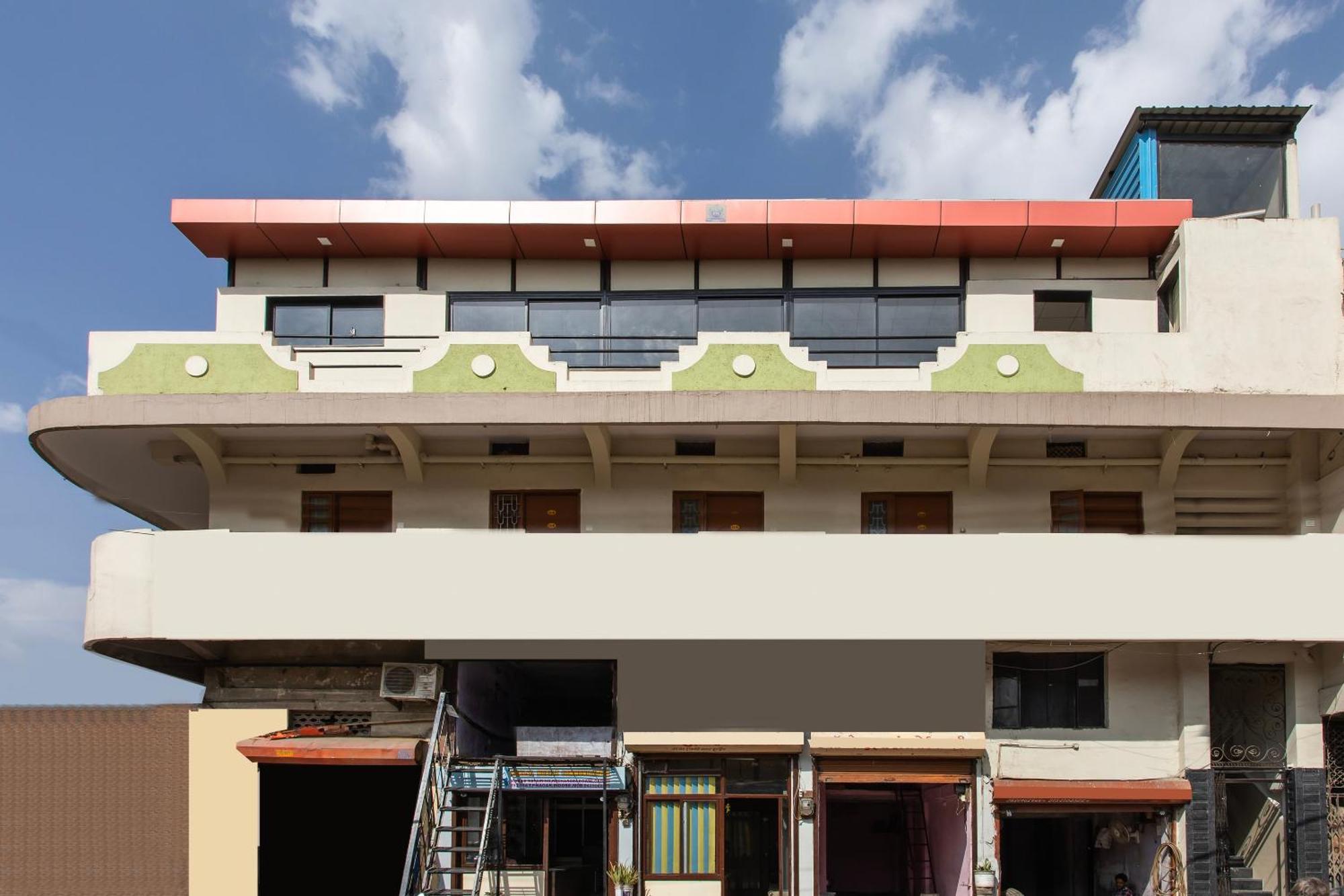 Hotel O Apple Tree Indore Eksteriør bilde